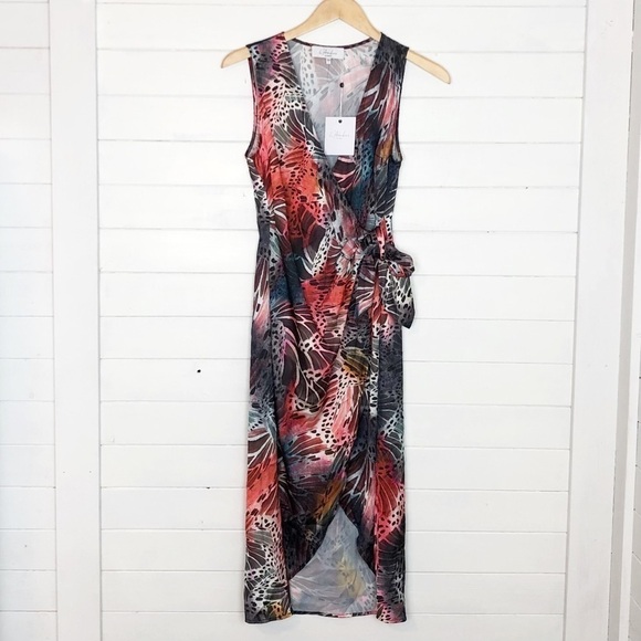 L'Academie The Susie Midi Dress in Abstract - Picture 3 of 7